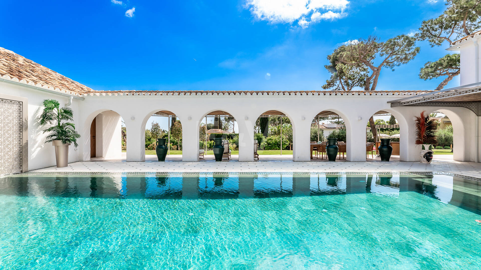 Espectacular villa en Los Monteros a unos metros de la playa