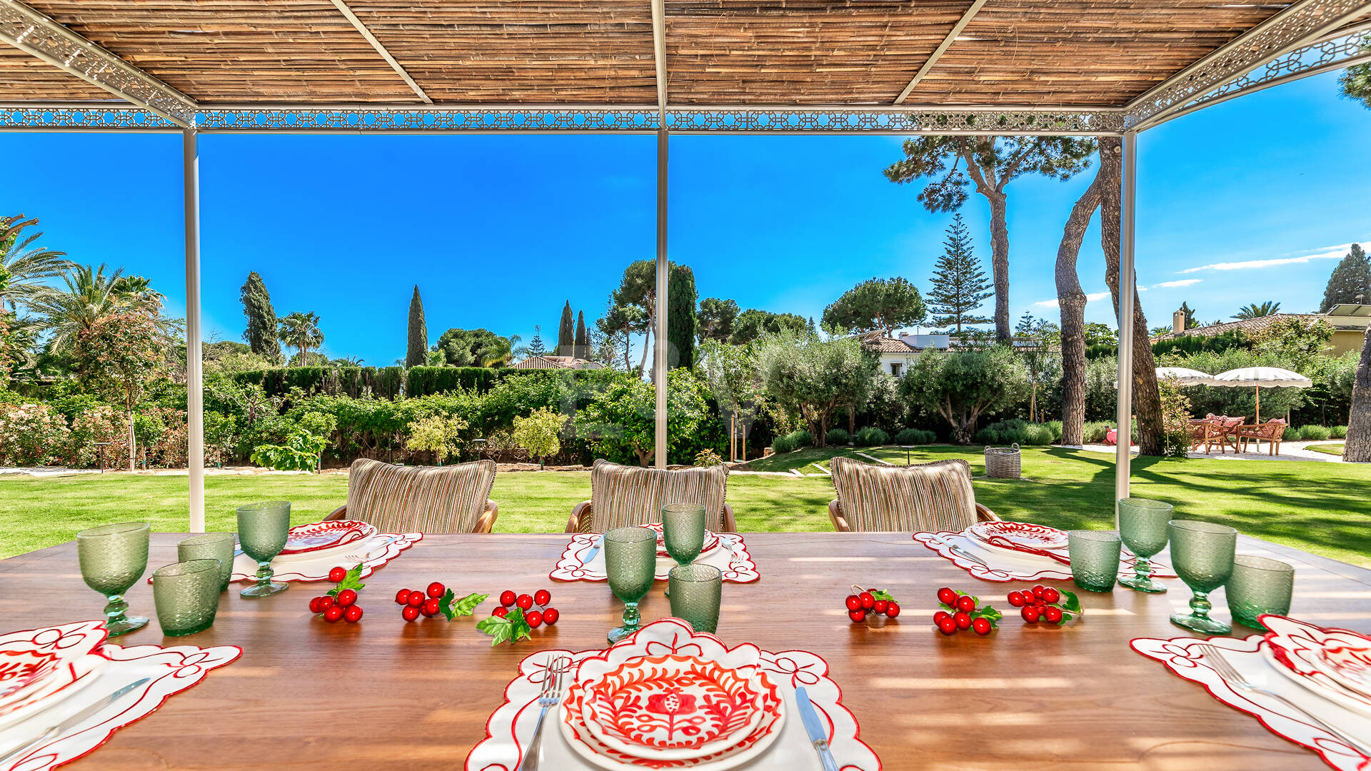 Espectacular villa en Los Monteros a unos metros de la playa