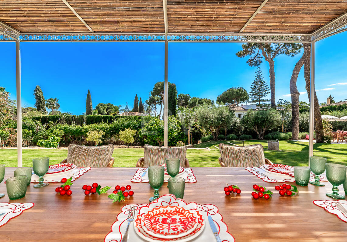 Plus spectaculaire Villa à Los Monteros, à quelques pas de la plage