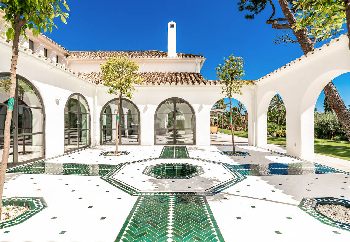 Espectacular villa en Los Monteros a unos metros de la playa