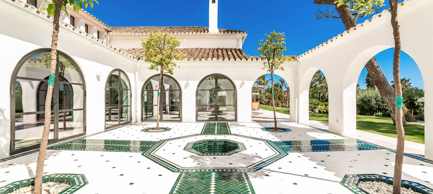 Plus spectaculaire Villa à Los Monteros, à quelques pas de la plage