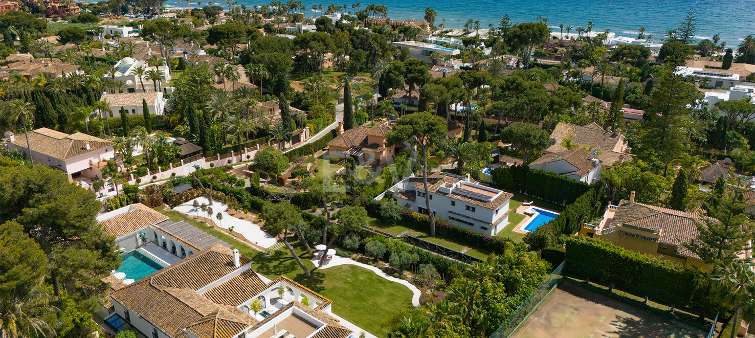 Die spektakulärste Villa in Los Monteros – nur wenige Schritte vom Strand entfernt