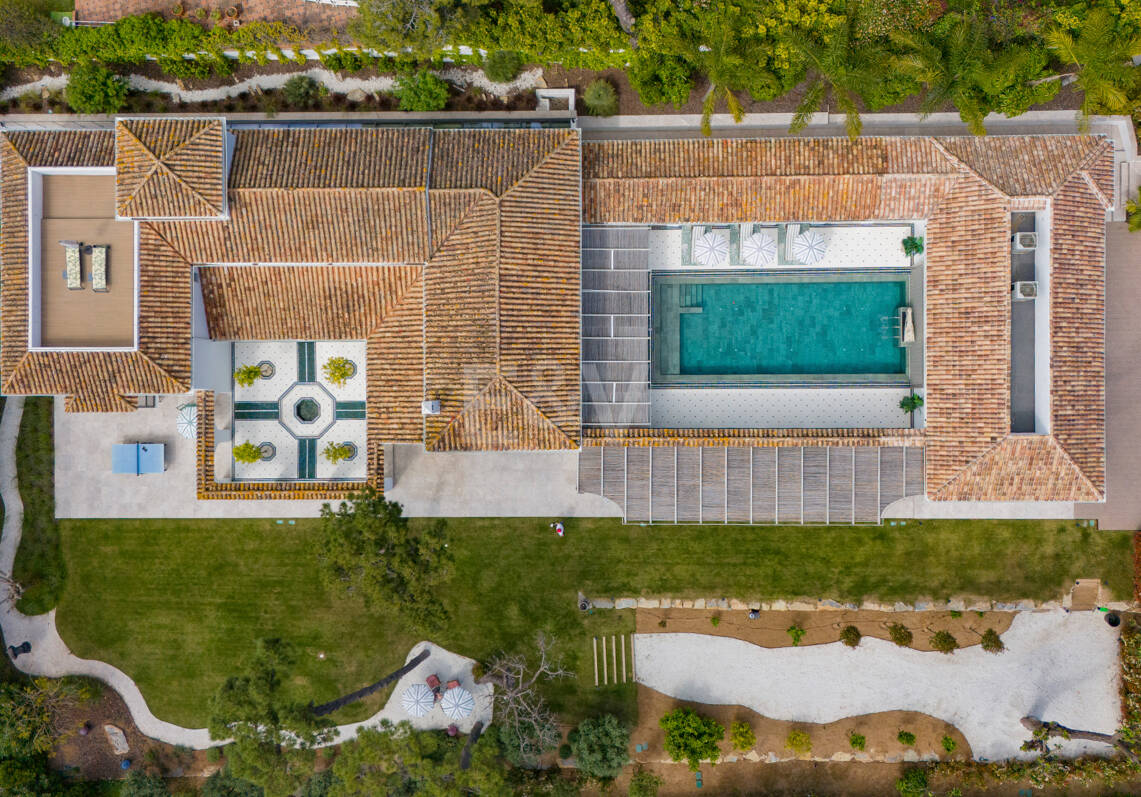 Plus spectaculaire Villa à Los Monteros, à quelques pas de la plage