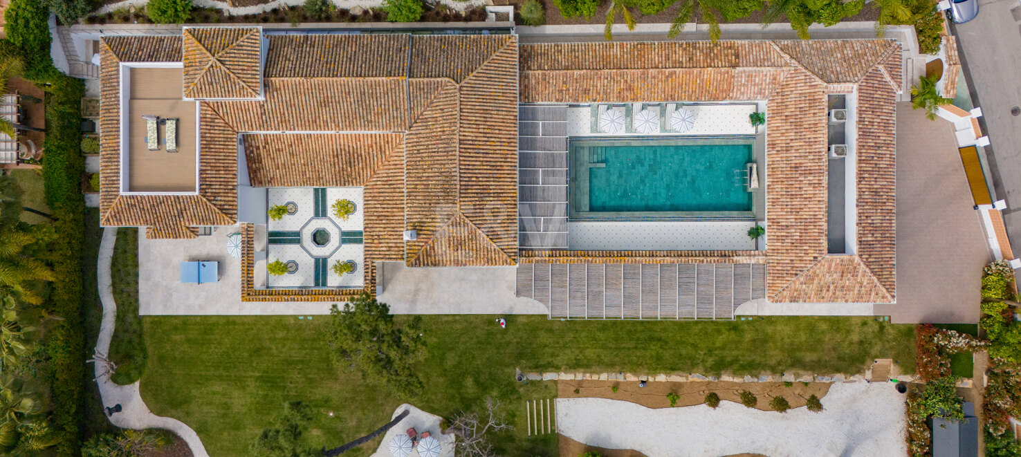 Die spektakulärste Villa in Los Monteros – nur wenige Schritte vom Strand entfernt