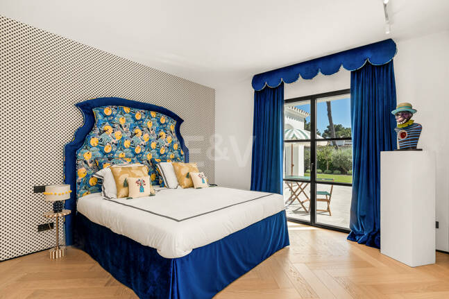 Espectacular villa en Los Monteros a unos metros de la playa