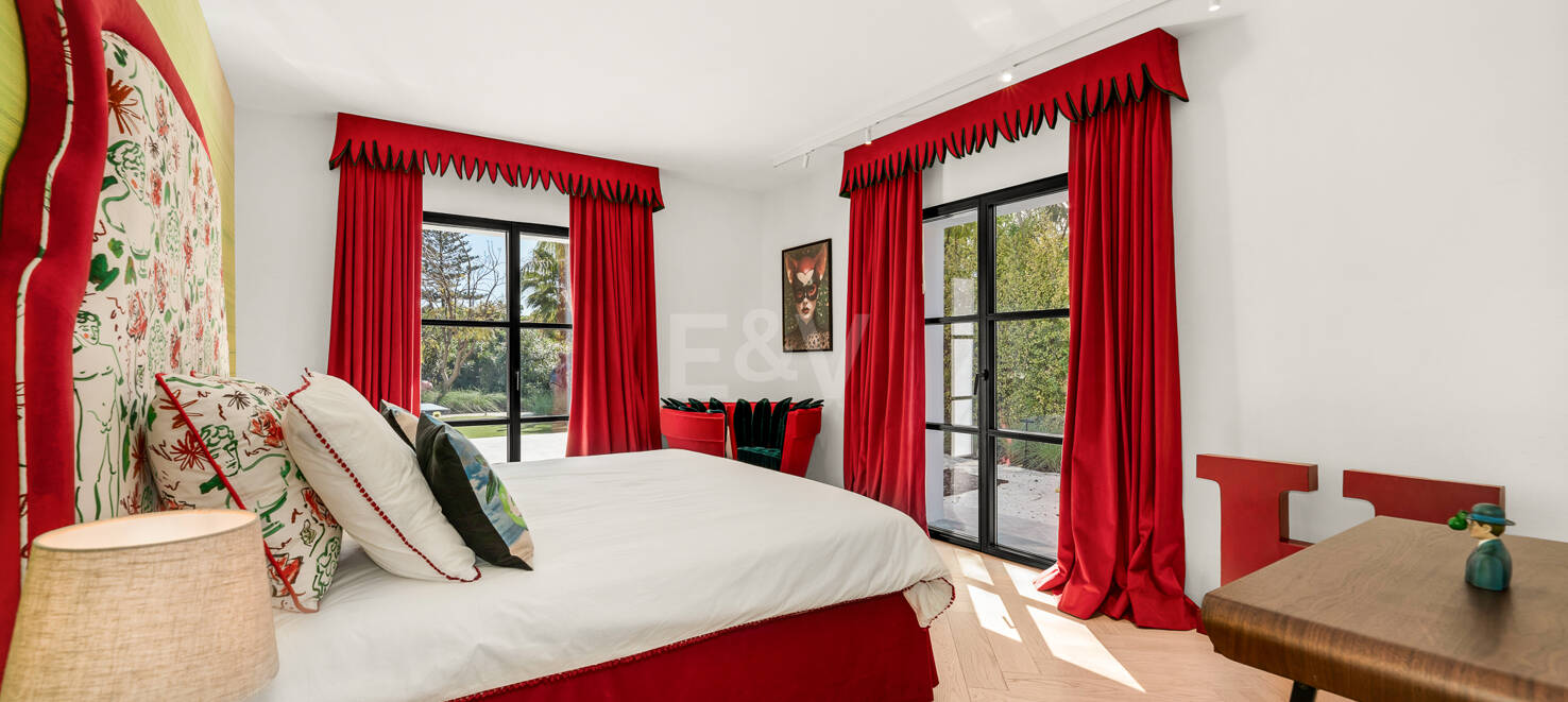 Plus spectaculaire Villa à Los Monteros, à quelques pas de la plage