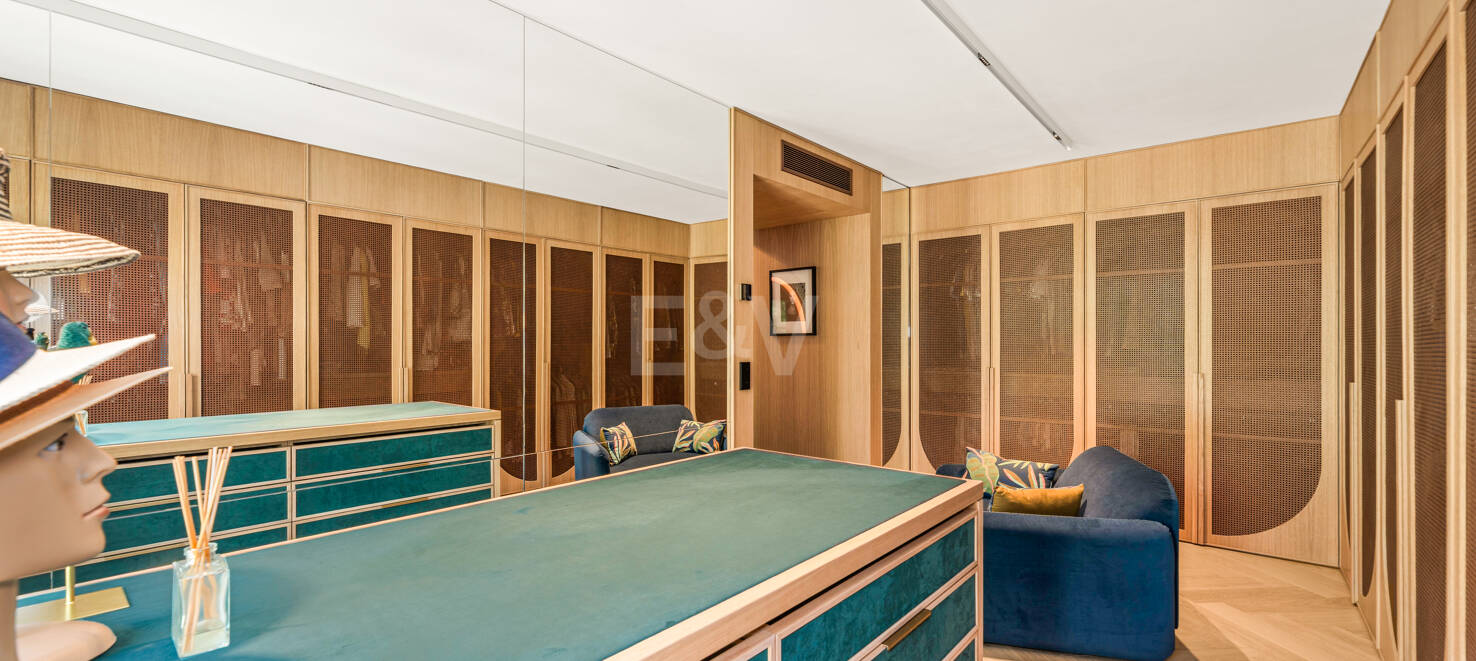 Plus spectaculaire Villa à Los Monteros, à quelques pas de la plage