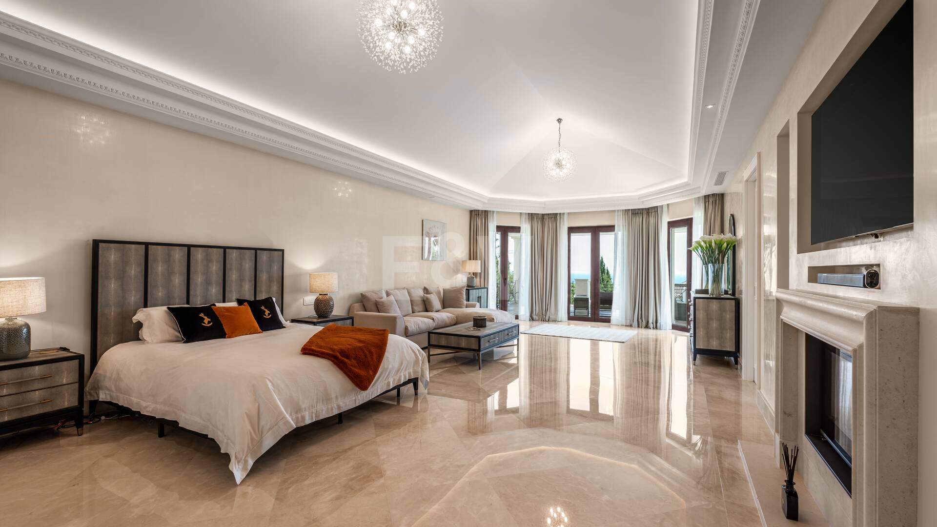 Ett mästerverk av lyx i Sierra Blanca