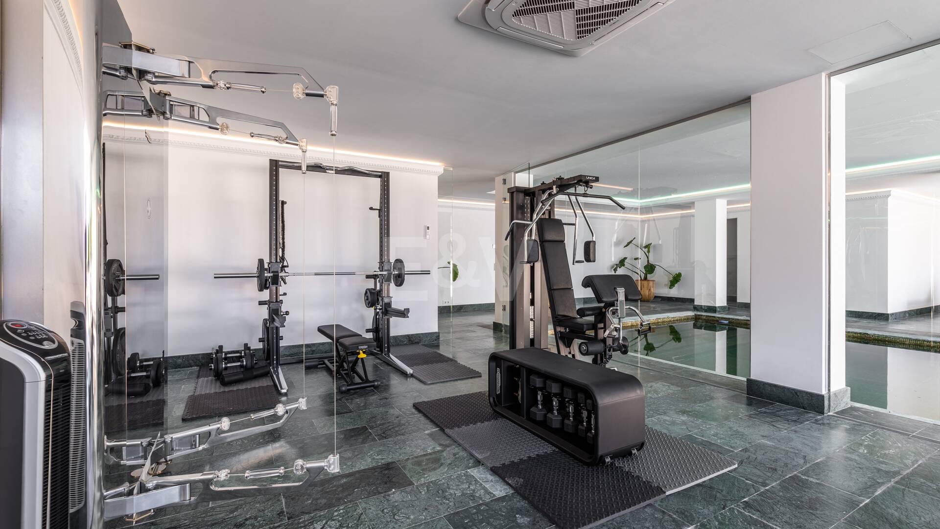 Ett mästerverk av lyx i Sierra Blanca