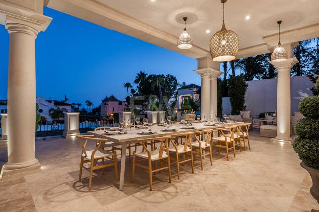 Ett mästerverk av lyx i Sierra Blanca