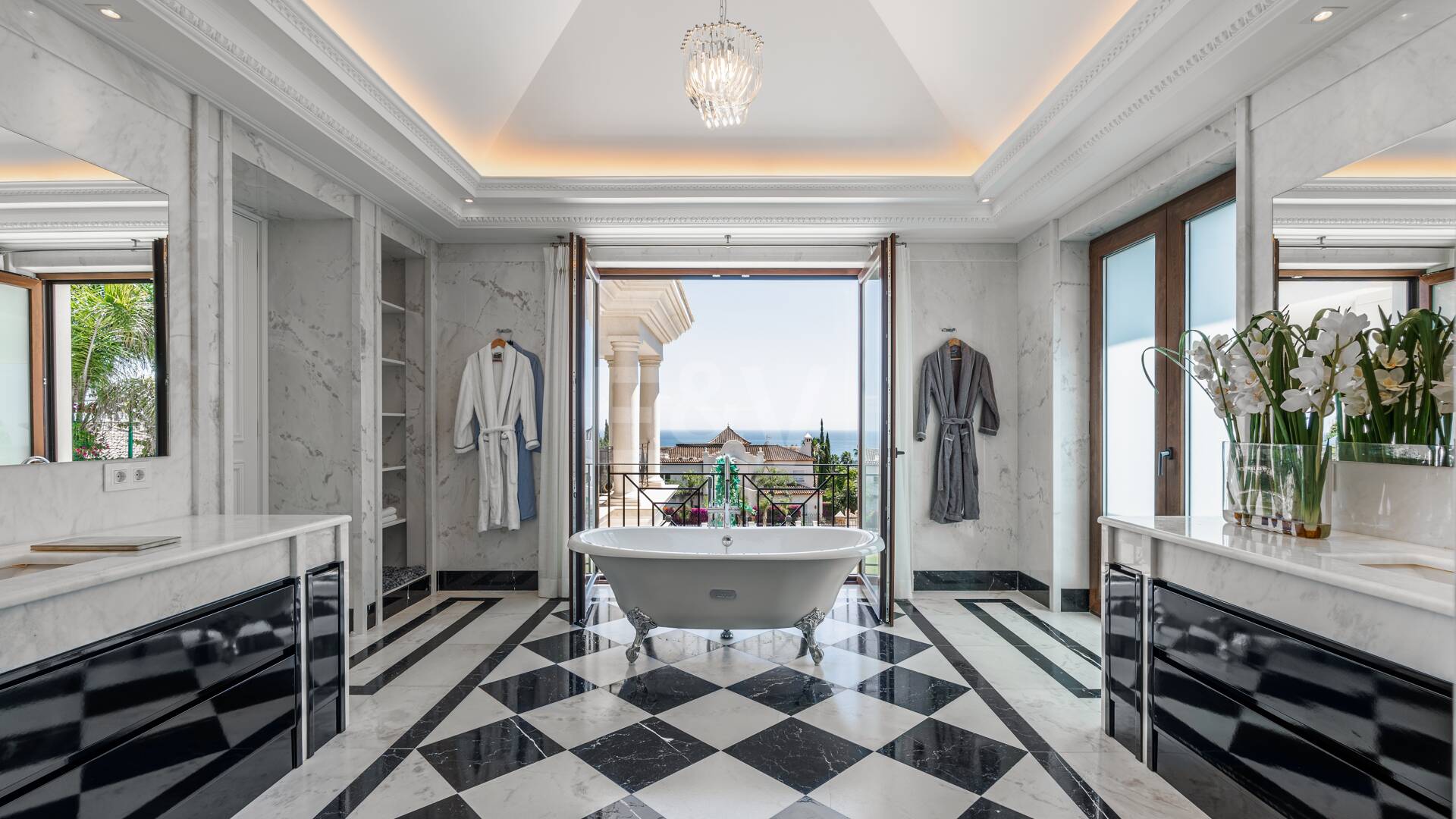 Ett mästerverk av lyx i Sierra Blanca