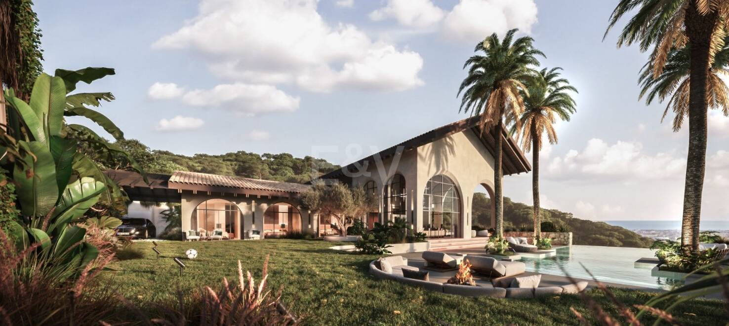 Urocza willa z Eclectic Design i Breathtaking Views w Marbella 's Prime Location