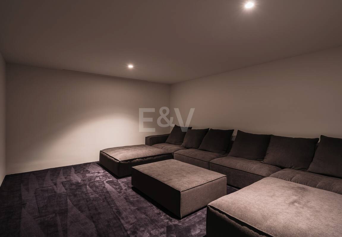 Samtida lyxvilla med öppen utsikt i La Alqueria