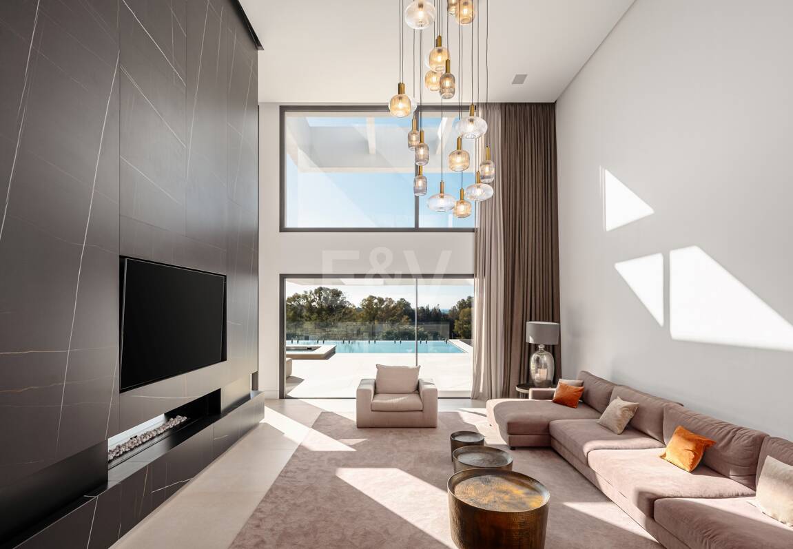 Samtida lyxvilla med öppen utsikt i La Alqueria