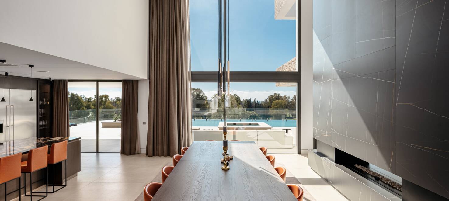 Contemporary luxury villa with open views in La Alqueria