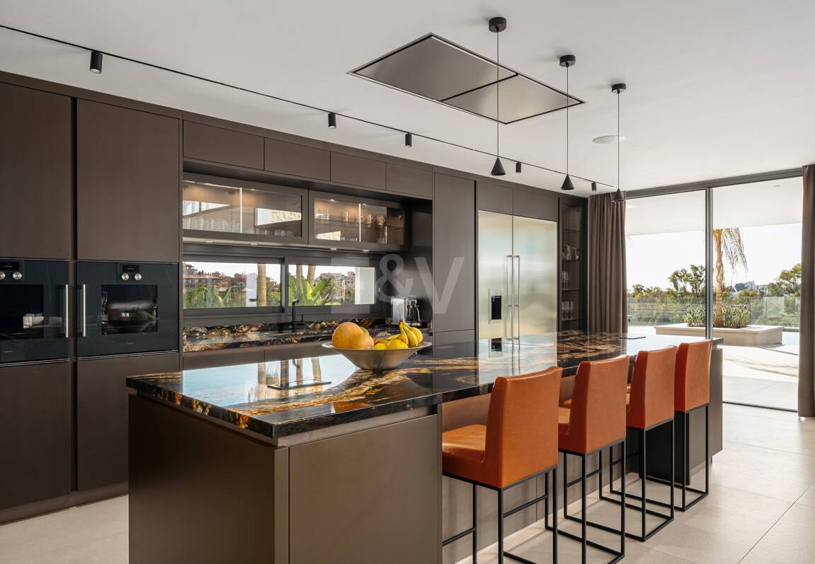 Samtida lyxvilla med öppen utsikt i La Alqueria