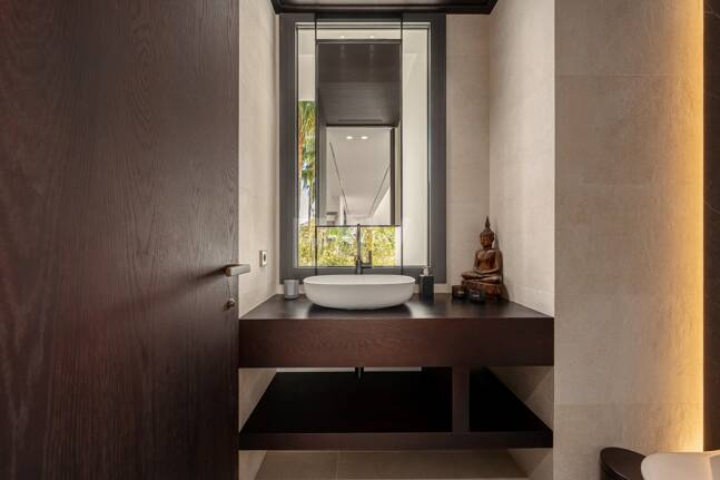 Samtida lyxvilla med öppen utsikt i La Alqueria