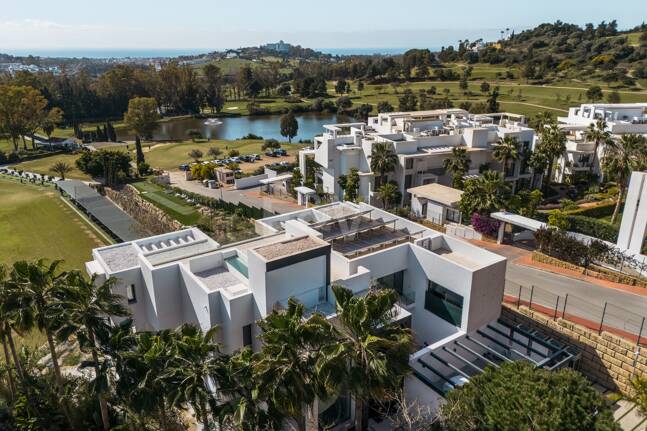 Samtida lyxvilla med öppen utsikt i La Alqueria