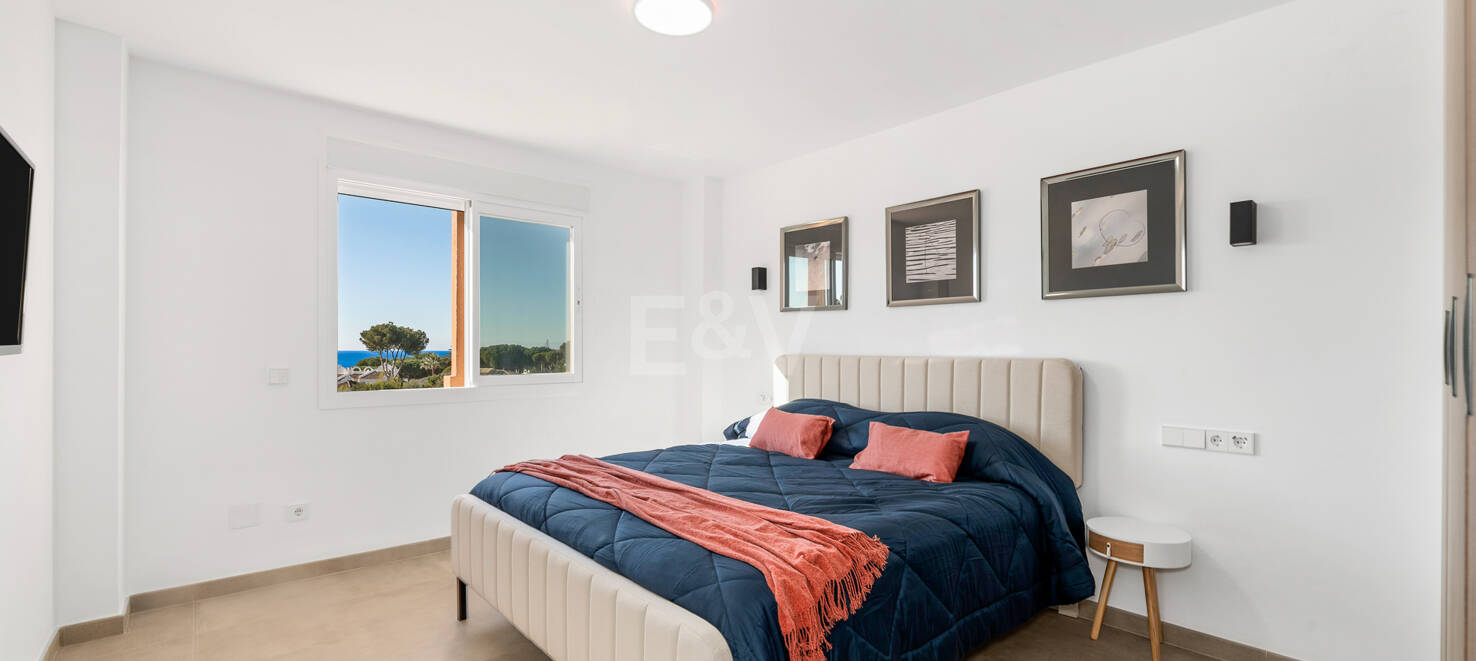 Exklusiv takvåning med havsutsikt i Marbella East