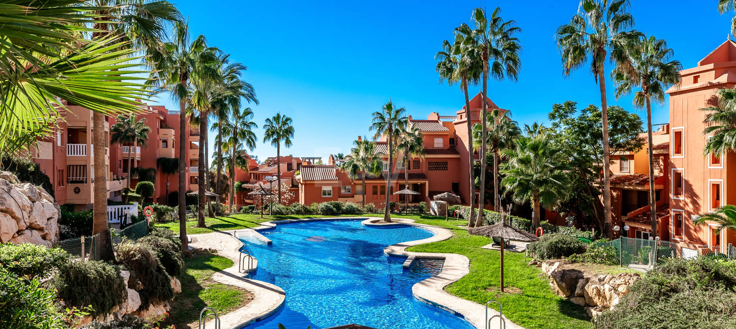 Exklusiv takvåning med havsutsikt i Marbella East