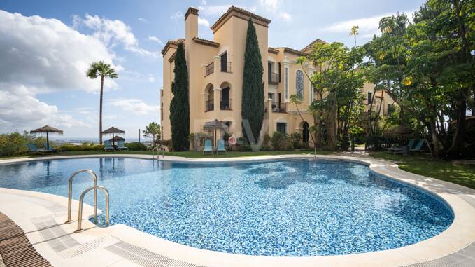Luxurious Penthouse with Breathtaking Views in La Quinta