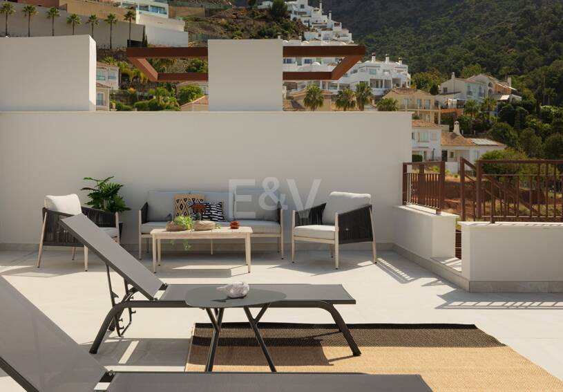 Wyłączne 3- sypialnia Penthouses with Mountain and Sea Views