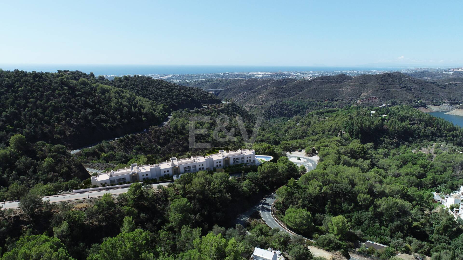 Exclusivo Ático de 3 dormitorios con vistas a la montaña y al bosque