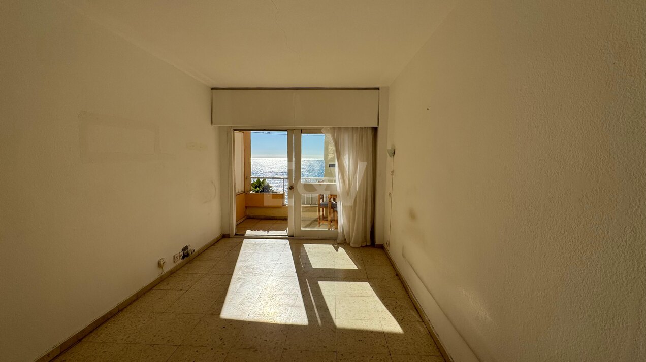 Amazing Opportunity on Second Line Beach in the heart of Marbella