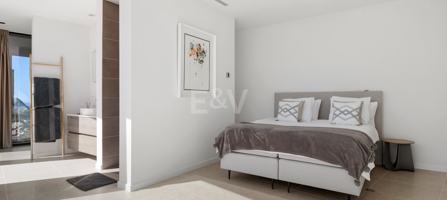 Elegante und Sofistische Residenz mit Panoramablick und Smart Automation