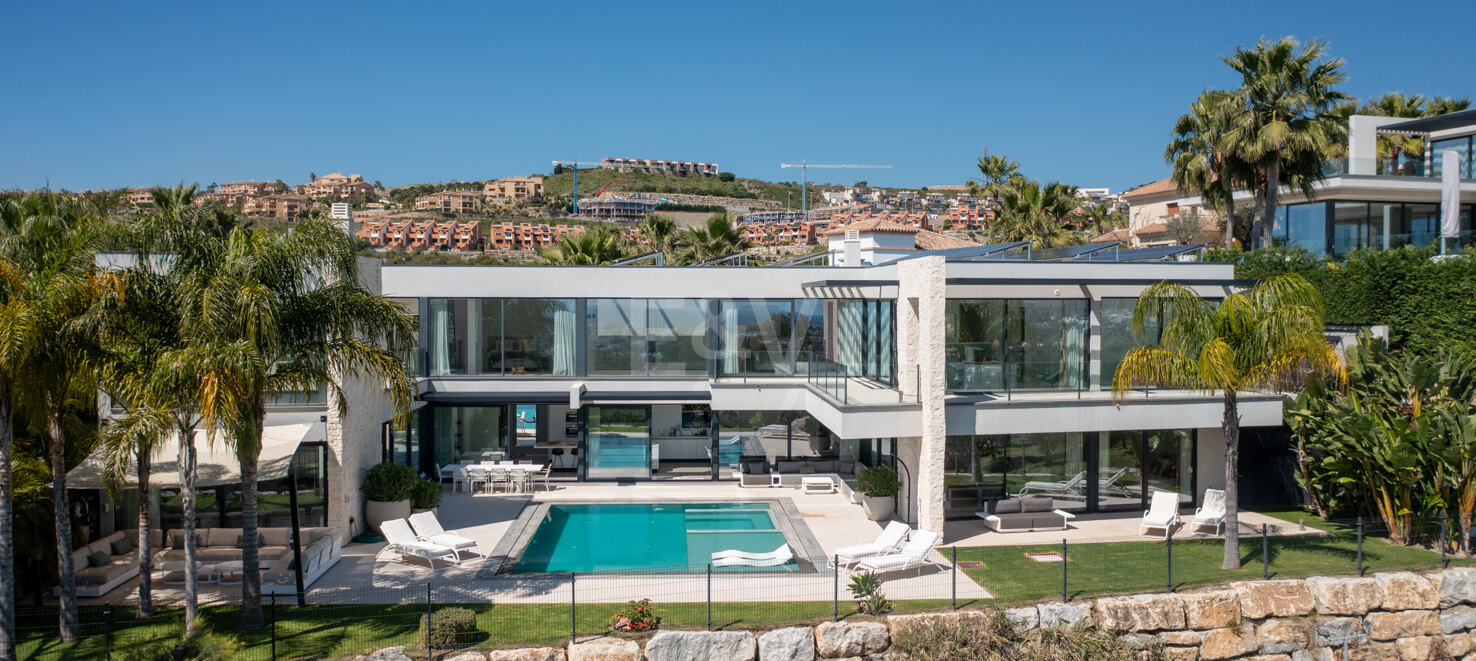 Elegante und Sofistische Residenz mit Panoramablick und Smart Automation