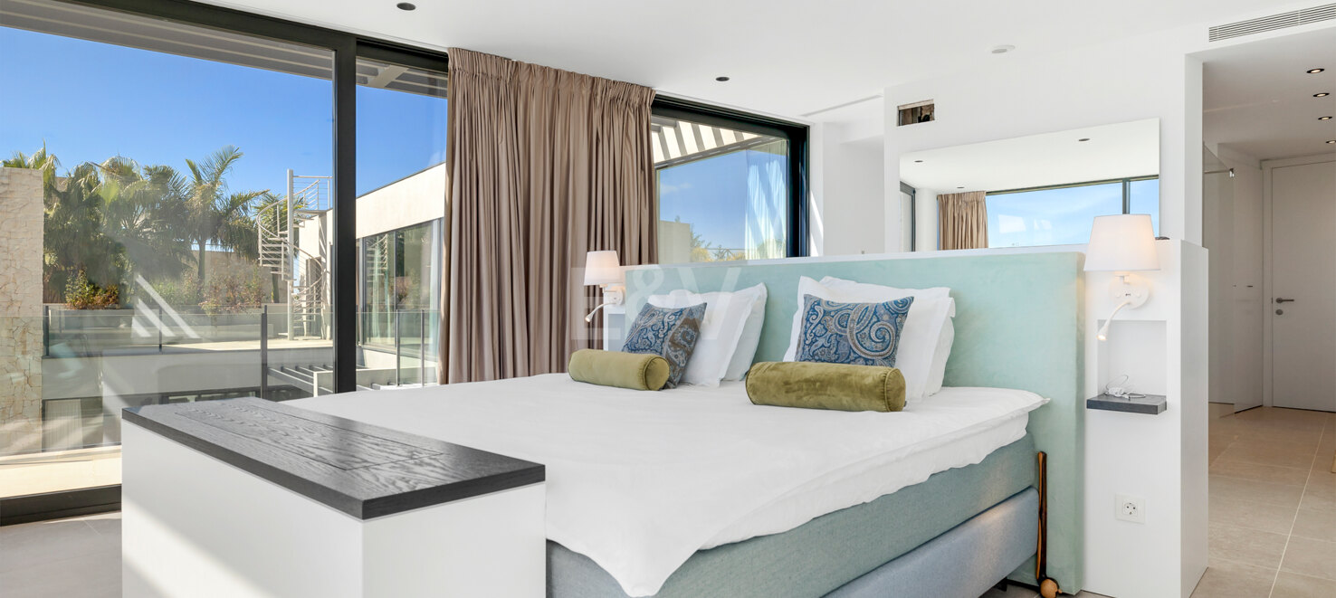 Elegante und Sofistische Residenz mit Panoramablick und Smart Automation