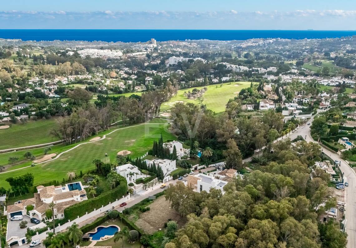 Außergewöhnliches grundstück in spitzenlage, nur wenige gehminuten vom Las Brisas Golf club entfernt
