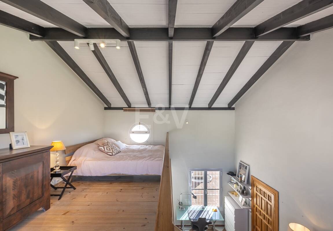 Förtrollande land hem med hisnande panoramautsikt i Guadalmina Alta