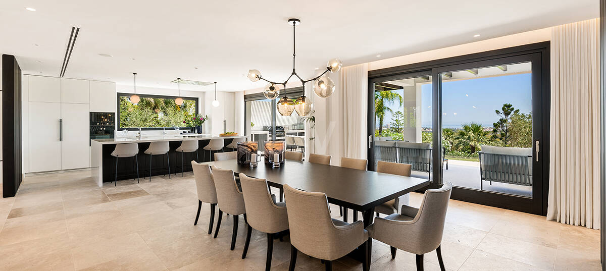 Impressive Villa in La Cerquilla with Panoramic Sea Views