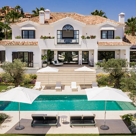 Impressive Villa in La Cerquilla with Panoramic Sea Views