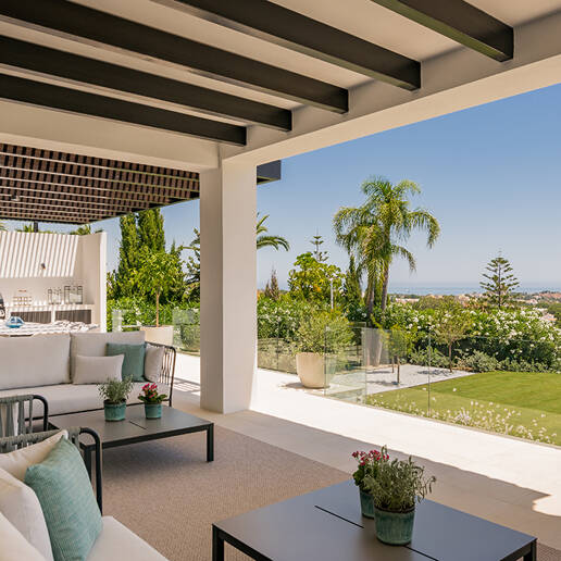 Impressive Villa in La Cerquilla with Panoramic Sea Views