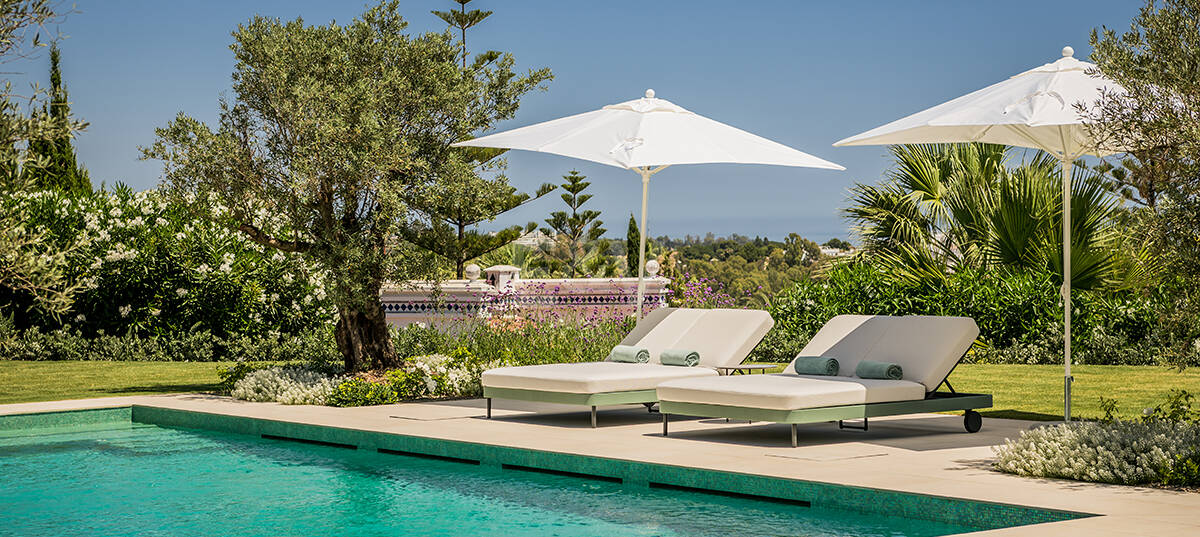 Impressive Villa in La Cerquilla with Panoramic Sea Views