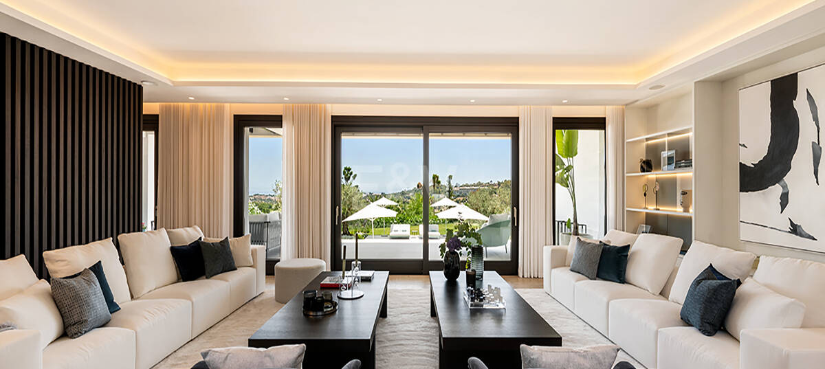 Impressive Villa in La Cerquilla with Panoramic Sea Views