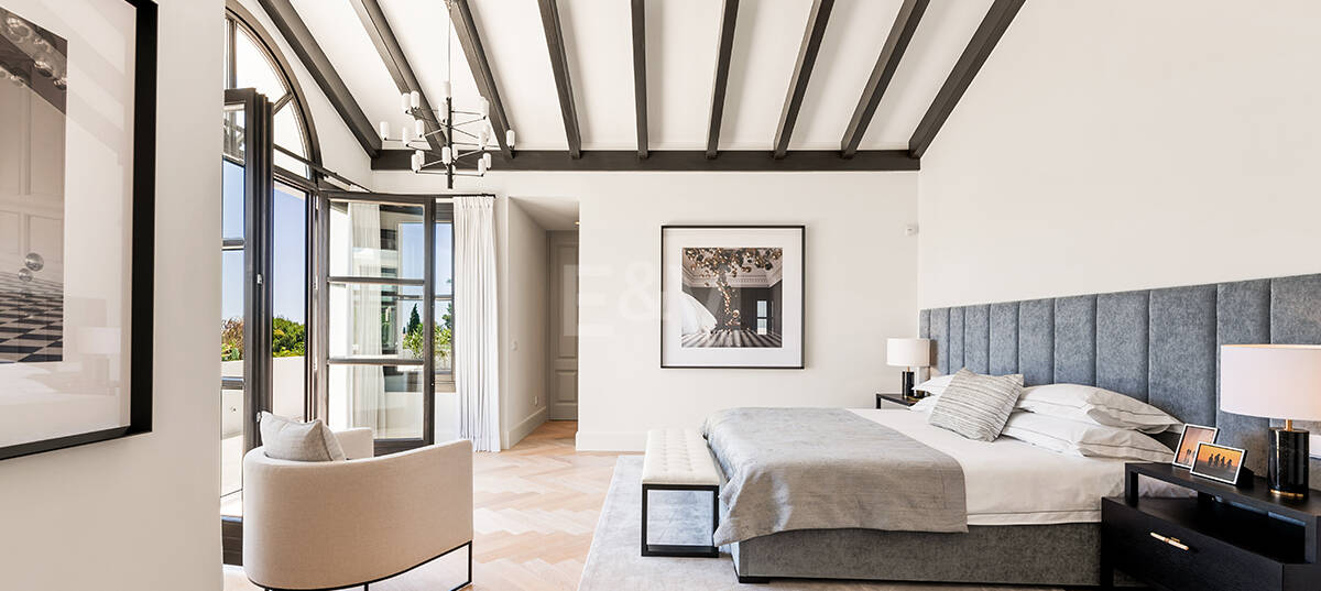 Impressive Villa in La Cerquilla with Panoramic Sea Views