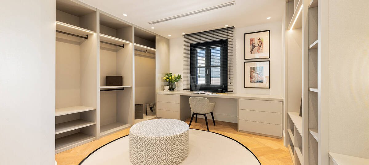 Impressive Villa in La Cerquilla with Panoramic Sea Views