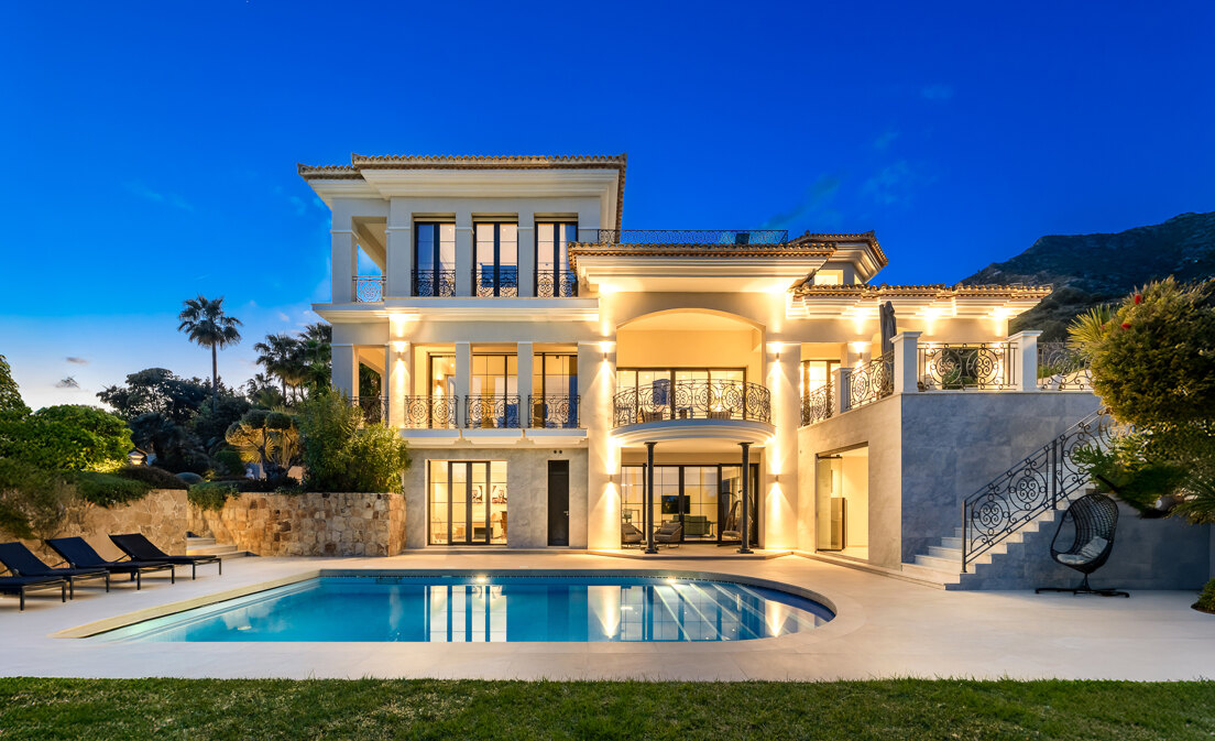 Luxury Villa with Panoramic Views in Sierra Blanca