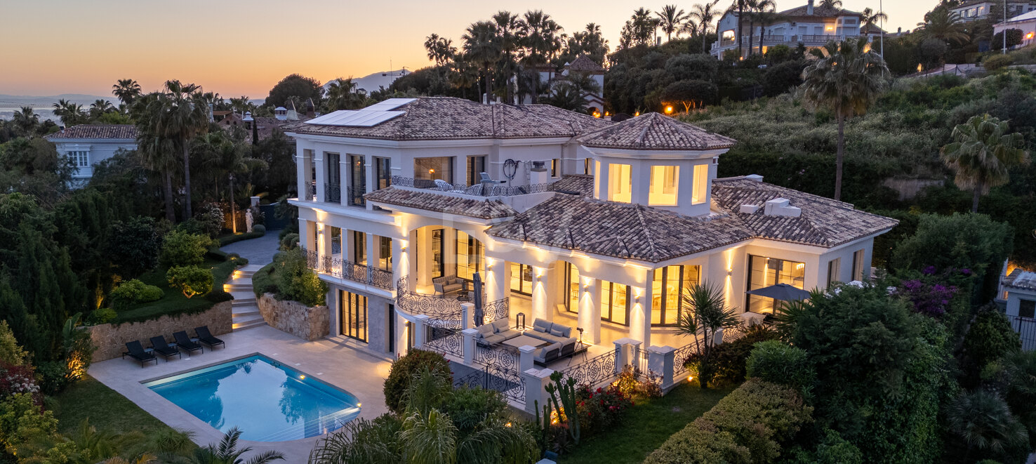 Luxury Villa with Panoramic Views in Sierra Blanca