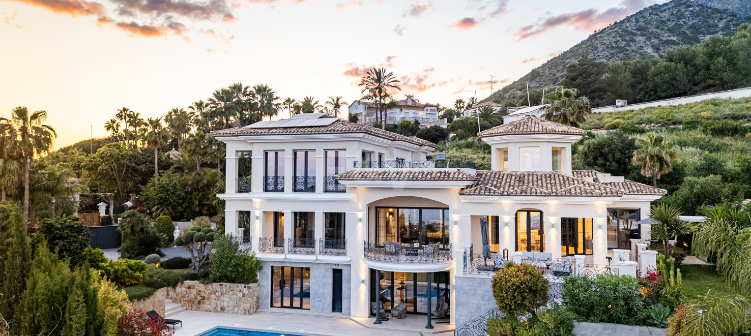 Luxury Villa with Panoramic Views in Sierra Blanca