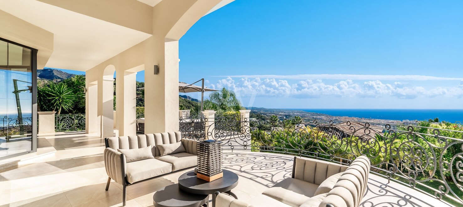 Luxusvilla in Sierra Blanca mit Panoramablick