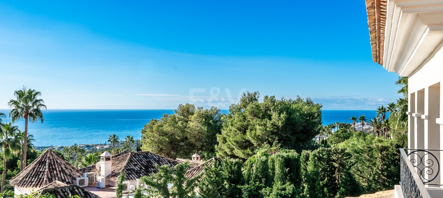 Luxusvilla in Sierra Blanca mit Panoramablick