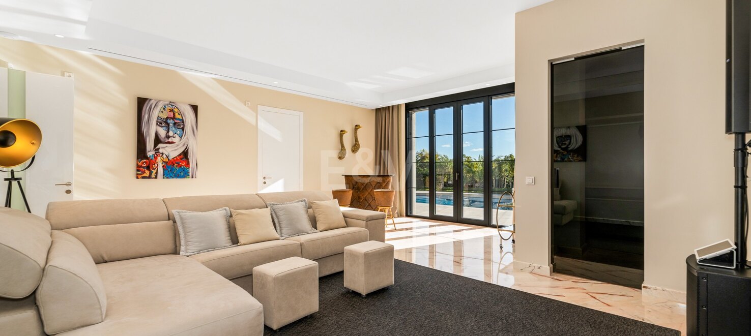 Luxusvilla in Sierra Blanca mit Panoramablick