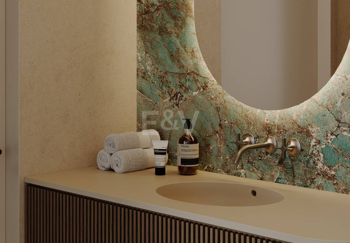 Luxury first-floor apartment with panoramic 360º mountain and sea views