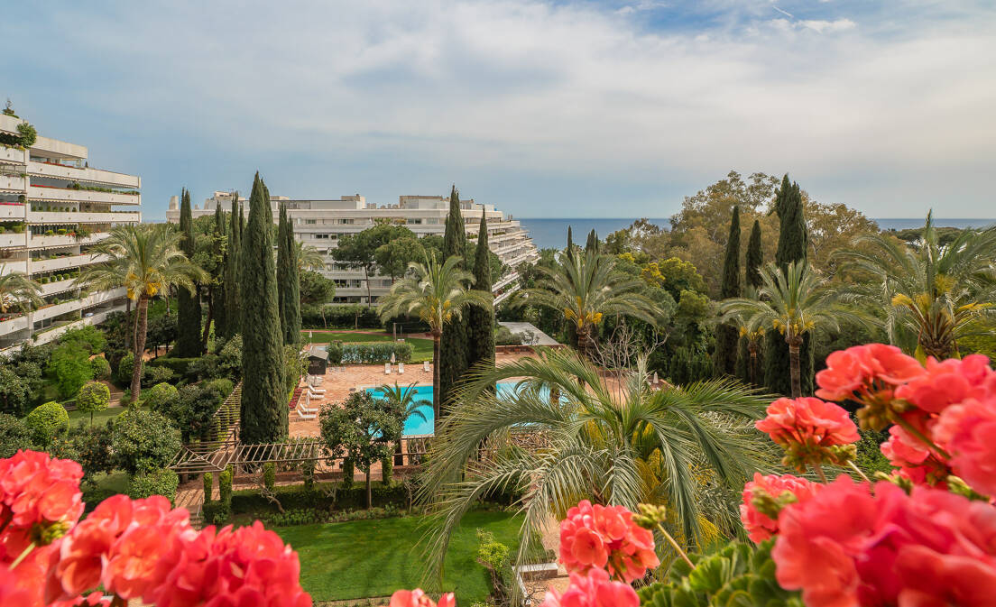 Magnifik 3 sovrum med oslagbar havsutsikt i Don Gonzalo, Marbella.