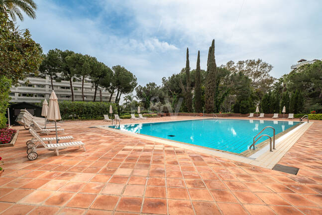 Magnifik 3 sovrum med oslagbar havsutsikt i Don Gonzalo, Marbella.