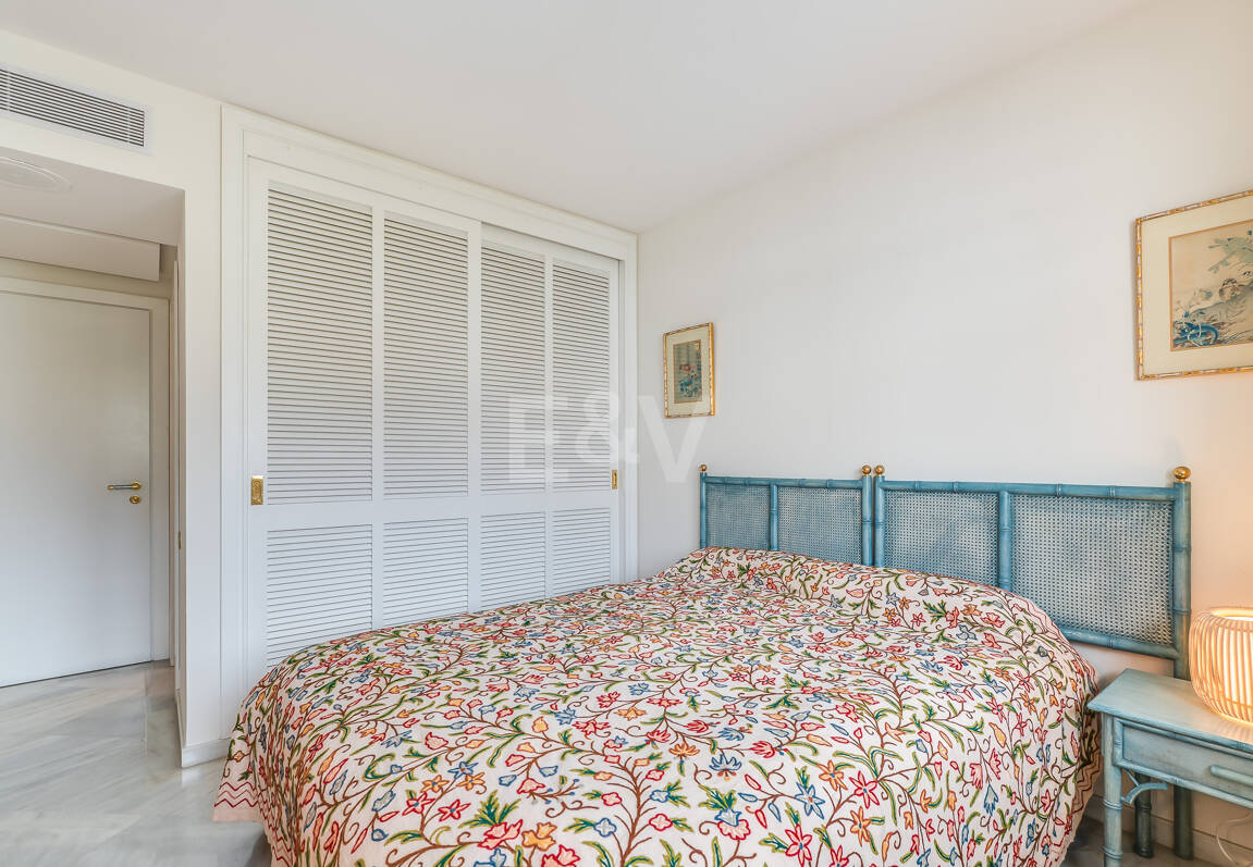 Magnifik 3 sovrum med oslagbar havsutsikt i Don Gonzalo, Marbella.